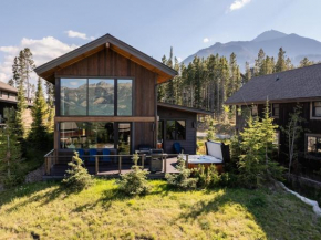 6 Silver Peaks by Moonlight Basin Lodging